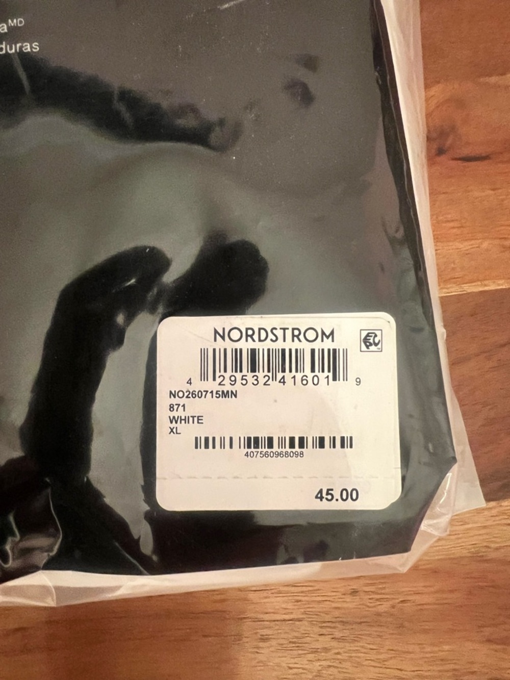 Nordstrom Men’s Shop V-Neck T-Shirt Pack - White - SIZE XL - Picture 4 of 4